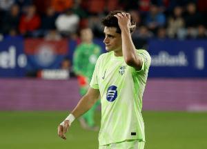 开云官网-记者：巴萨前锋保-维克托仍然跟随球队一起训练