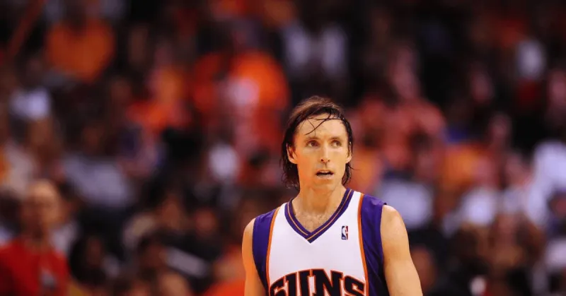 开云入口-乔-约翰逊：纳什值得MVP奖杯，没他太阳赢不了几场球