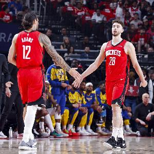 ESPN专家：卡佩拉的签约表明火箭新赛季将会多使用双塔阵容