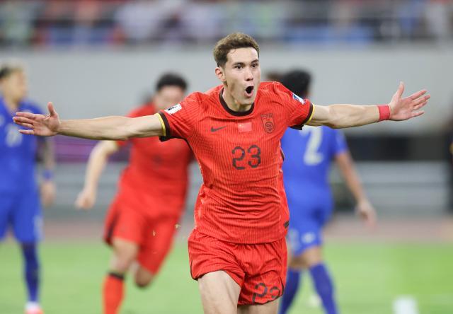 首秀破门救国足！拜合拉木：还有很多地方做得不好