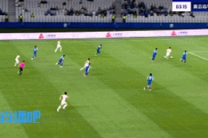 闪击破门！第3分钟，韦林顿破门，申花0-1落后